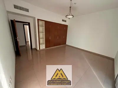للإيجار السنوي غرفتين وصالة بالراشدية 1 عجمان، ثاني ساكن، 2 حمام، بلكونة، خزائن حائط، بناية عائلية، 45 ألف.