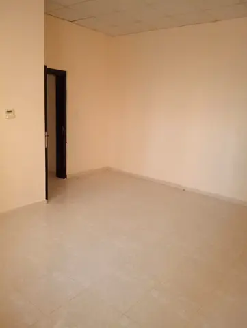 WE HAVE 1BHK APARTMENT NEAR ZULEKHA HOSPITAL JUST 28K
