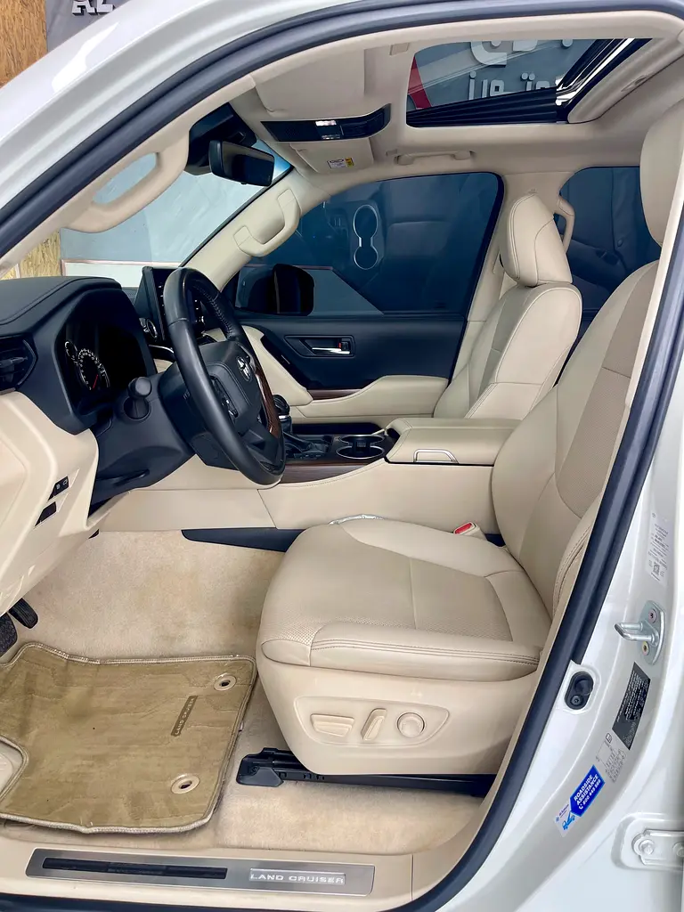 Toyota Land Cruiser 2024