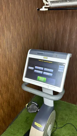 Technogym recline