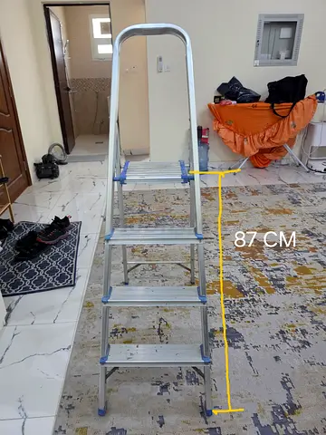 Aluminium 4-step Folding Ladder — 87 cm Step Height, Good Condition
