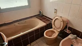 Room with separate washroom-Shabiya 12 -For Executive Male/Female Bachelor