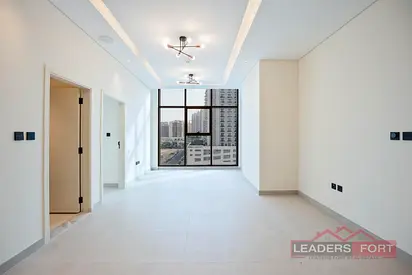 Closed Kitchen | Near Metro | 834 Sq. Ft.
