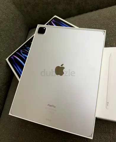 Apple IPad Pro 12.9 Inch 2022 Model with 256gb