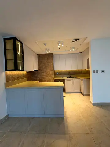 Hot Offer l Spacious 4BR With Balcony For Rent In Gold Crest View 1