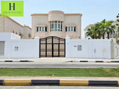 Spacious Family Villa |Private Parking |Best Price
