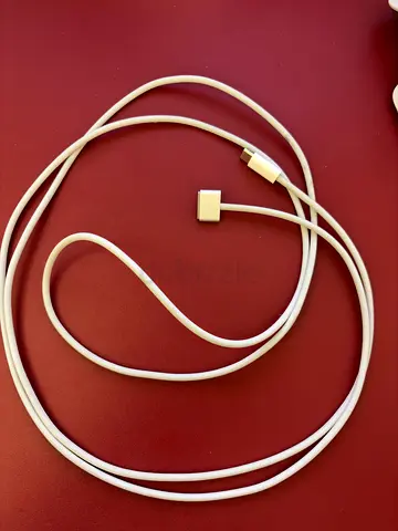 Apple MacBook Pro MagSafe 3 White magnetic charging cable
