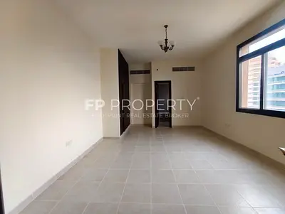 FOR FAMILY || PRIME LOCATION || HIGH FLOOR