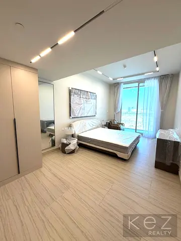 Fully Furnished| Pool View l Genuine Resale