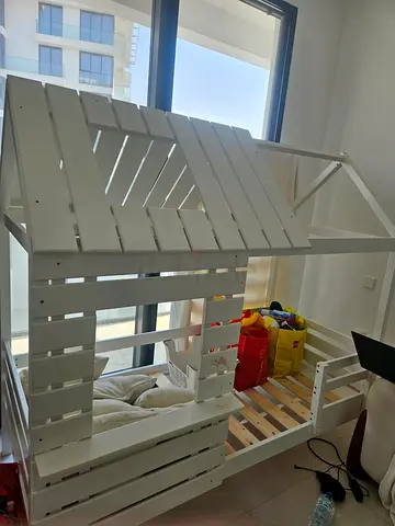 White Wooden House-Style Toddler Bed / Play Bed - Solid Frame also has another storage area/mattress