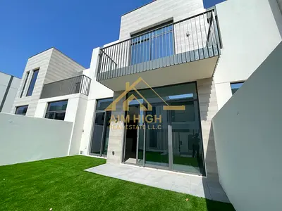 Vacant | Spacious Layout | + Maid Room | High ROI