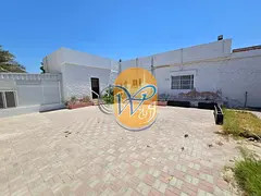 Commercial Villa for Rent in Khuzam Near Darwish M