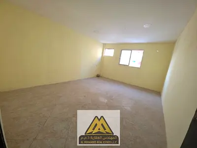 فرصة استثمارية وسكنية مثالية | شقة واسعة جداً (4 غرف نوم منفصلة) للإيجار السنوي في ليوارة 2 - عجمان (خلف أبراج الأورينت مباشرة، مثالية لسكن الاستاف