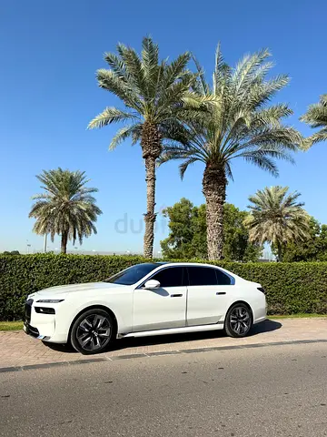 BMW 7-series under warranty