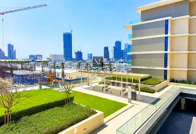 COMMUNITY EXPERT | MARINA VIEW | FURNISHED