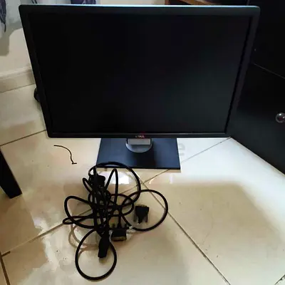 Dell monitor - 24 inches