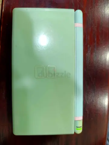 Nintendo DS Lite handheld console - light green, working condition