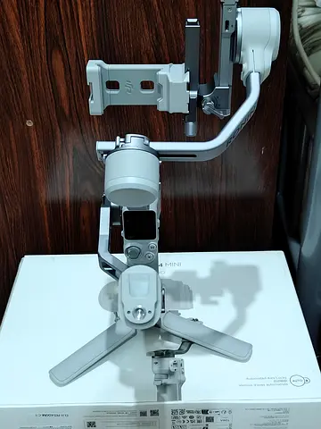 Dji rs4 mini combo with black customized bag and phone holder
