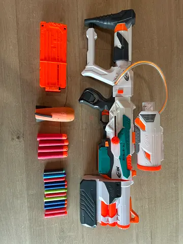 Nerf tristrike