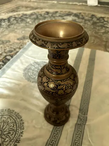 Elegant Decorative Metal Floor Vase – Vintage Floral Design