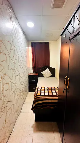 Deluxe partition room! No crowded! super clean room for arabs and europeans near MOE