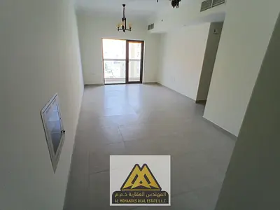 Brand new tower, first occupancy, with a stunning view | Master bedrooms. Balcony with a stunning view. Built-in wardrobes. Central air conditioning.