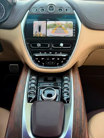 صورة مصغرة 15 لـ 2022 Aston Martin DBX