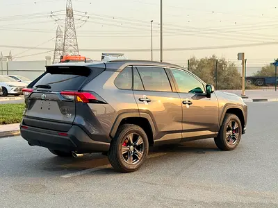صورة 18 لـ 2025 Toyota RAV 4