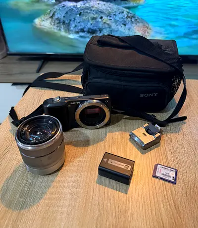 Sony NEX-3 Mirrorless Camera Body with Lens, Bag, Batteries and Memory Card