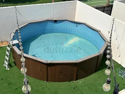 Bestway Hydrium Above Ground Pool, Round Steel Wall Swimming Pool Set with Built-in Ski