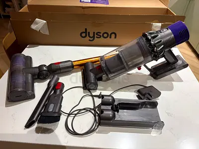 Dyson Cyclone V10