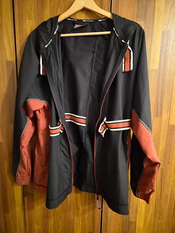 Puma X First Mile Utility Running Hooded Windbreaker size EUR L