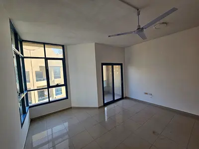 فرصة مميزة للتملك | غرفة وصالة | أبراج خور عجمان | إطلالة مفتوحة على الخور | خدمات متكاملة | جاهزة للسكن