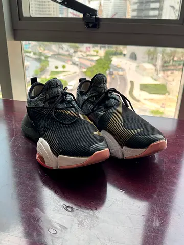 Men’s sneakers
