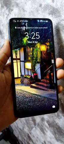 6gb ram 128 gb memeory huawei phone