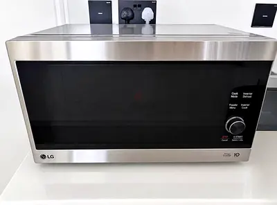 LG microwave
