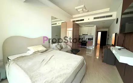 Ready to Move In | Bright Unit | Prime Location