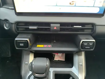 Toyota RAV4, миниатюра 11