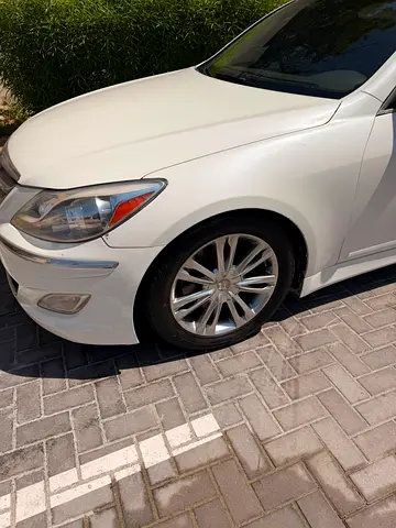 2013 Hyundai GENESIS — фото 3