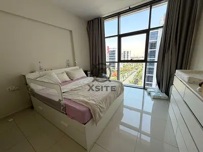 Elegant Living |Unfurnished |Fitted Kitchen