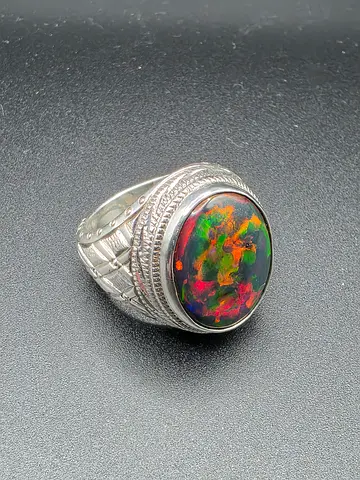 Silver Ring with Unique Opal Stone - خاتم اوبال صياغة الشريف