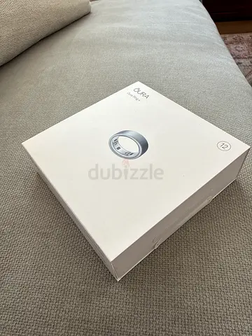 Oura Ring 4 (Brushed Silver Size 12) — Brand New Sealed box