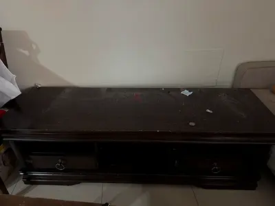TV TABLE