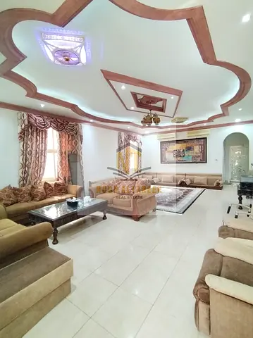 🏡 Two adjoining villas for sale in Al Ghafia, Sharjah | Area: 19,600 sq. ft. Each villa features 6 bedrooms, a majlis, and living areas; total parkin