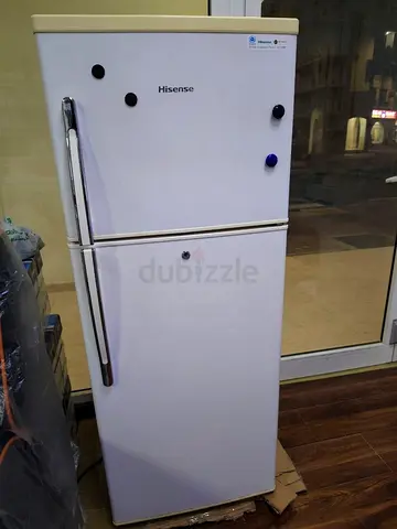 Hisense 2-Door Top Freezer Refrigerator — Good Working Condition