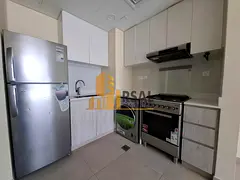 Lavish 1bhk Available with balcony 2bath
