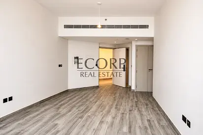 High floor | Lagoon View | 12 cheques
