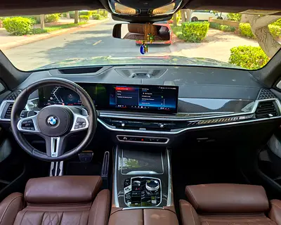 2025 BMW X7 缩略图 9