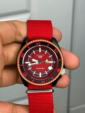 The Seiko 5 Sports Ken Street Fighter SRPF20K1