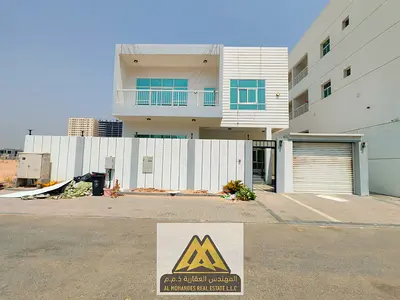 فيلا فاخره تشيطب مودرن 4 غرف ماستر بمساحة كبيرة بمنطقة العامرة بجوار جميع الخدمات والطرق الرئيسيه إلى دبي والشارقه